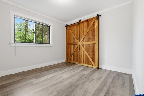 5801 NE Abbey Road Carlton OR 97111