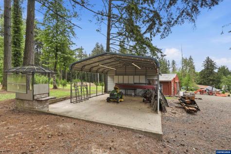 5801 NE Abbey Road Carlton OR 97111