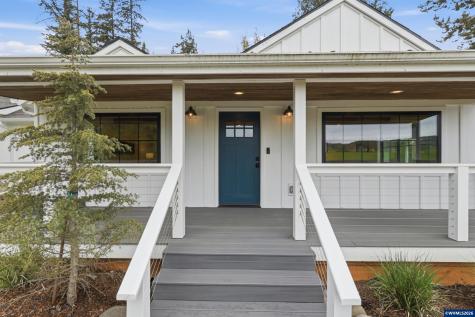 5801 NE Abbey Road Carlton OR 97111