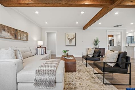 5801 NE Abbey Road Carlton OR 97111