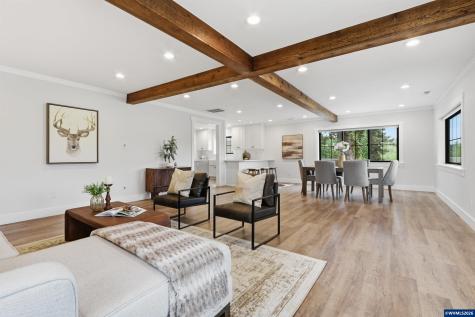5801 NE Abbey Road Carlton OR 97111