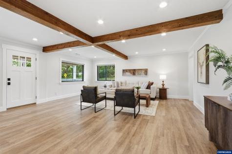 5801 NE Abbey Road Carlton OR 97111