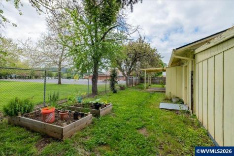 2241 Kalmia Street Sweet Home OR 97386