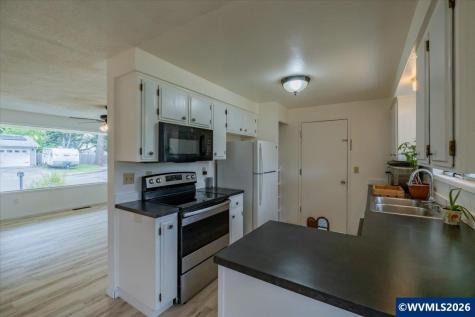 2241 Kalmia Street Sweet Home OR 97386