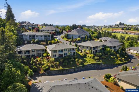 938 Sahalee Court SE Salem OR 97306