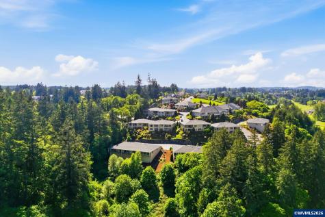 938 Sahalee Court SE Salem OR 97306