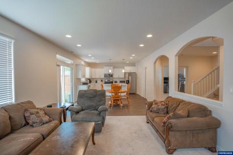 516 Churchill Downs Street SE Albany OR 97322