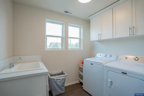 516 Churchill Downs Street SE Albany OR 97322