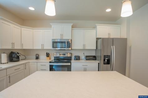 516 Churchill Downs Street SE Albany OR 97322
