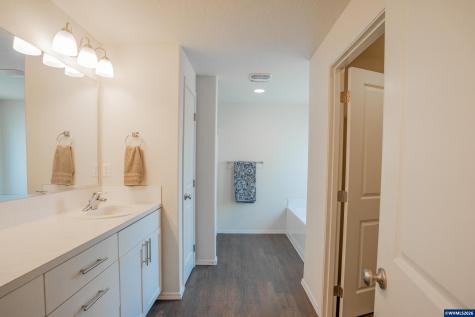 516 Churchill Downs Street SE Albany OR 97322