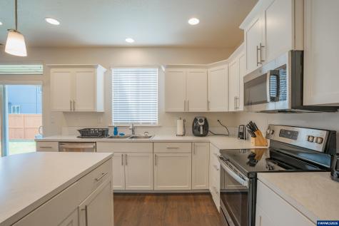 516 Churchill Downs Street SE Albany OR 97322