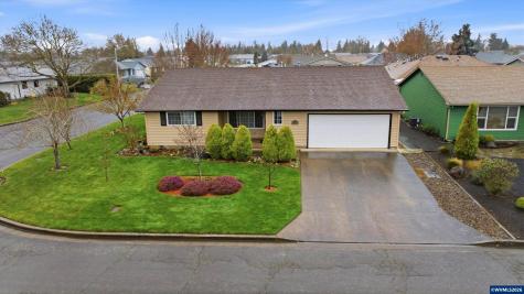 1967 Astor Way Woodburn OR 97071