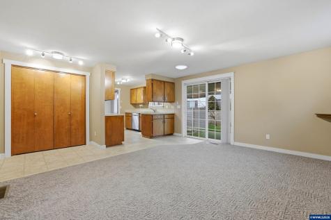 1967 Astor Way Woodburn OR 97071