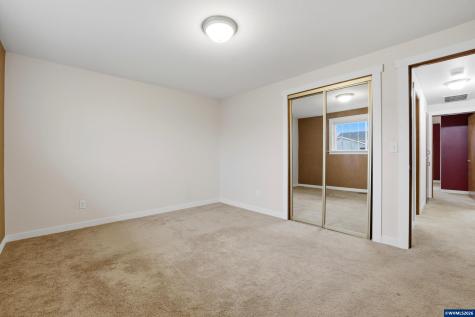 1967 Astor Way Woodburn OR 97071