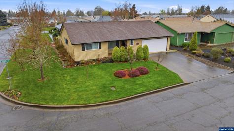 1967 Astor Way Woodburn OR 97071