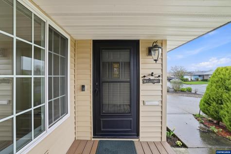 1967 Astor Way Woodburn OR 97071