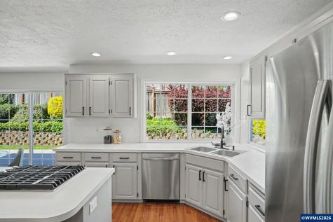 2943 Monterey Court SE Salem OR 97306