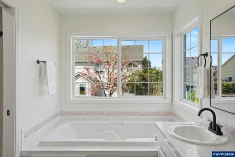 2943 Monterey Court SE Salem OR 97306