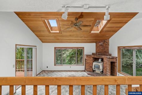 6683 Indian Springs Road NE Scotts Mills OR 97375
