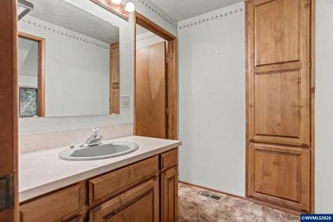 6683 Indian Springs Road NE Scotts Mills OR 97375