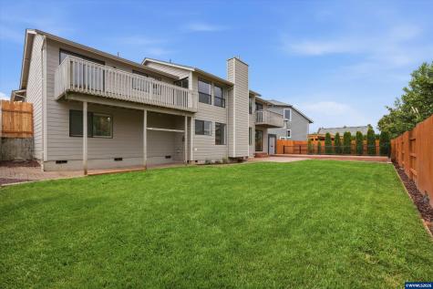 2069 Flag Stone Court N Keizer OR 97303