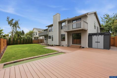 2069 Flag Stone Court N Keizer OR 97303
