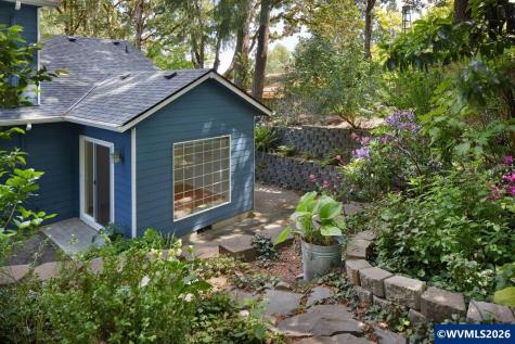 1876 NW Woodland Drive Corvallis OR 97330