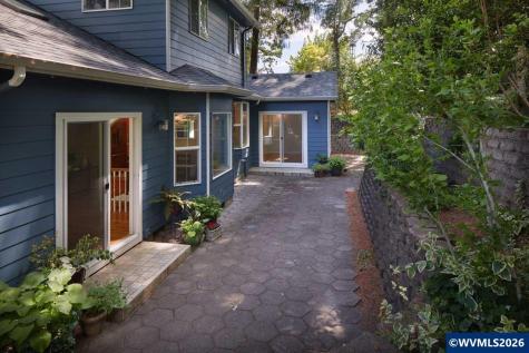 1876 NW Woodland Drive Corvallis OR 97330