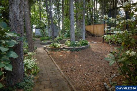 1876 NW Woodland Drive Corvallis OR 97330