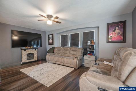 3350 Oak Knoll Road NW Salem OR 97304