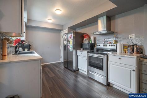 3350 Oak Knoll Road NW Salem OR 97304