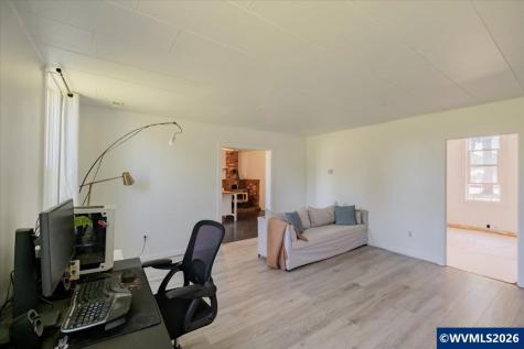 30832 Waterloo Road Lebanon OR 97355