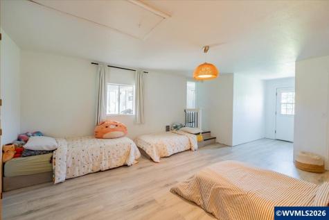 30832 Waterloo Road Lebanon OR 97355