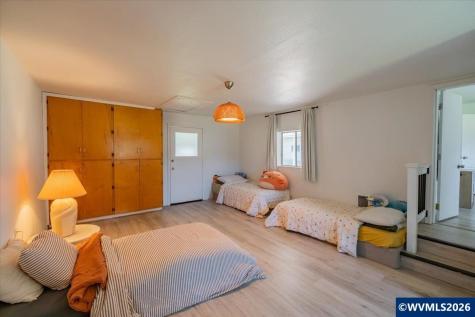 30832 Waterloo Road Lebanon OR 97355