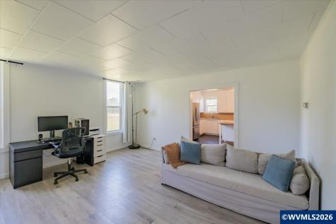 30832 Waterloo Road Lebanon OR 97355