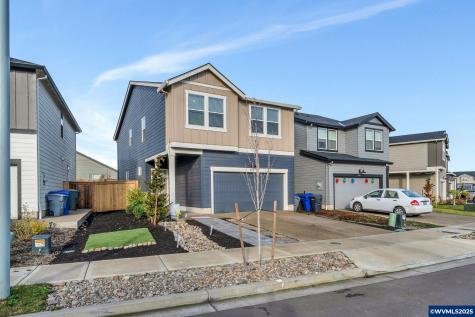 427 Lost Lake Street NE Salem OR 97301