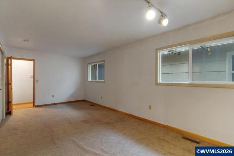 1869 May Street NE Keizer OR 97303