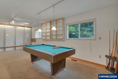 1869 May Street NE Keizer OR 97303