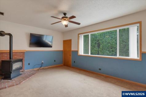 1869 May Street NE Keizer OR 97303