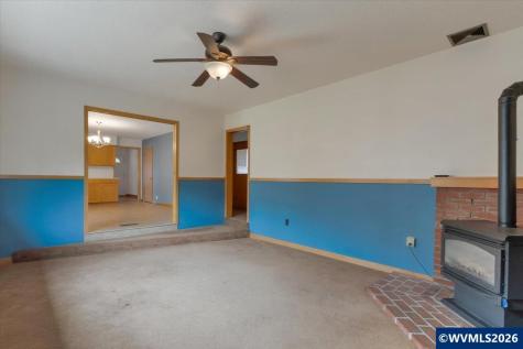 1869 May Street NE Keizer OR 97303