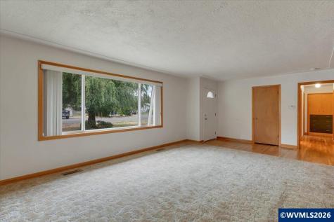1869 May Street NE Keizer OR 97303