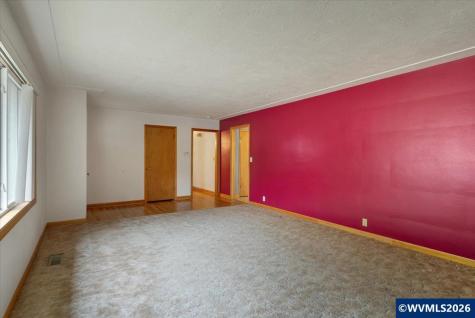 1869 May Street NE Keizer OR 97303