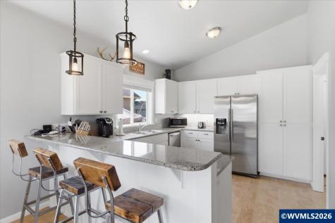 1225 46th Avenue Sweet Home OR 97386