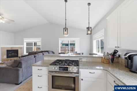 1225 46th Avenue Sweet Home OR 97386