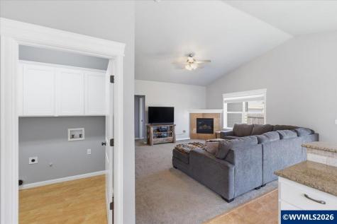 1225 46th Avenue Sweet Home OR 97386