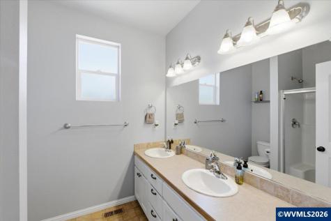 1225 46th Avenue Sweet Home OR 97386