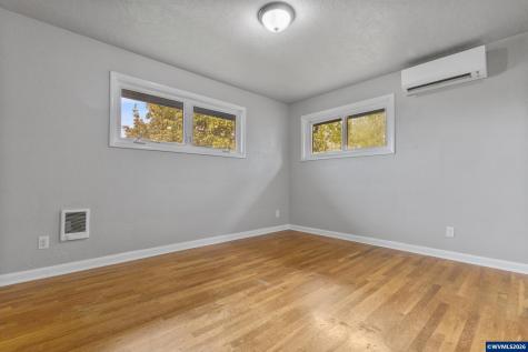 210 Walnut Drive S Monmouth OR 97361