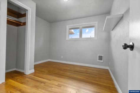 210 Walnut Drive S Monmouth OR 97361