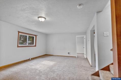 210 Walnut Drive S Monmouth OR 97361