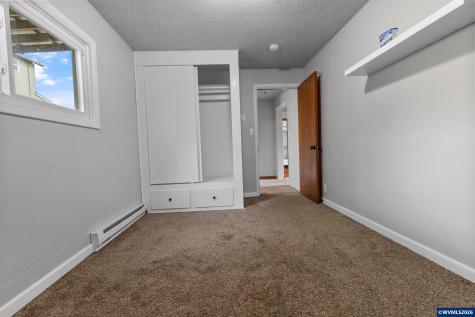 210 Walnut Drive S Monmouth OR 97361